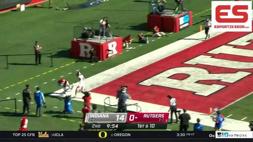 Rutgers&#039; Noah Vedral connects with Sean Ryan for an unbelievable 15-yard nook TD