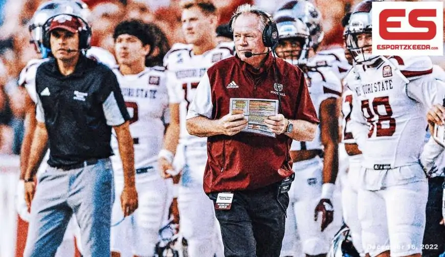 Bobby Petrino joins UNLV employees as offensive coordinator