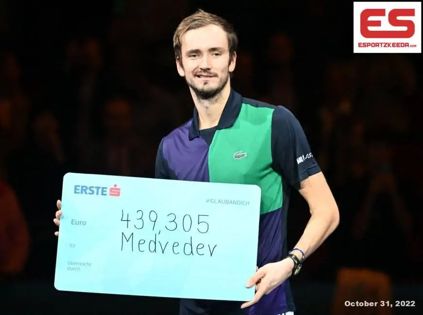 Daniil Medvedev battles again to win second title of 12 months